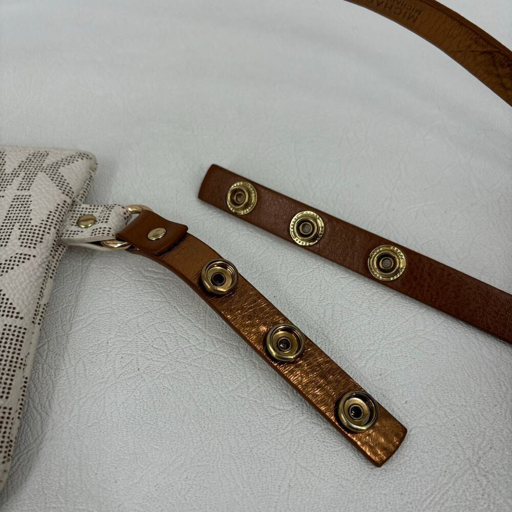 Michael Kors Belt Bag Chain Zip White Signature Logo Faux Leather Size L Belt - Picture 9 of 12